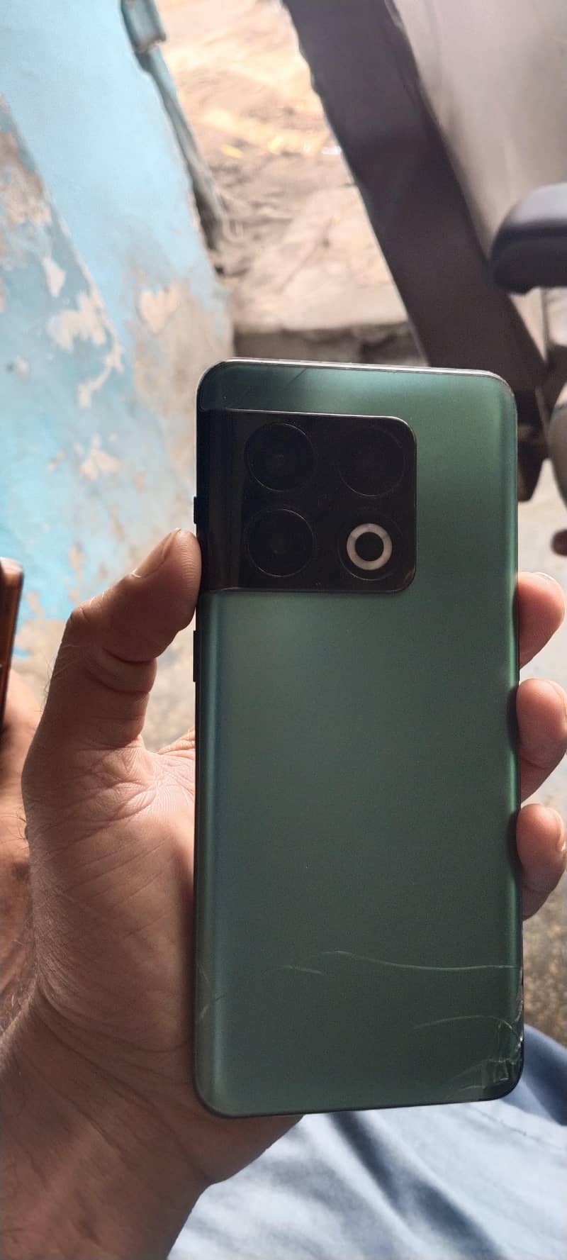 One Plus 10 Pro 6