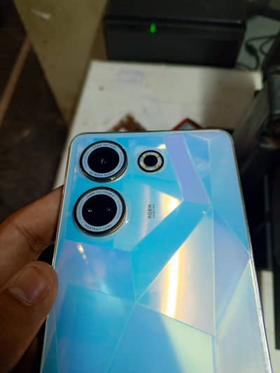 Tecno CAMON 20