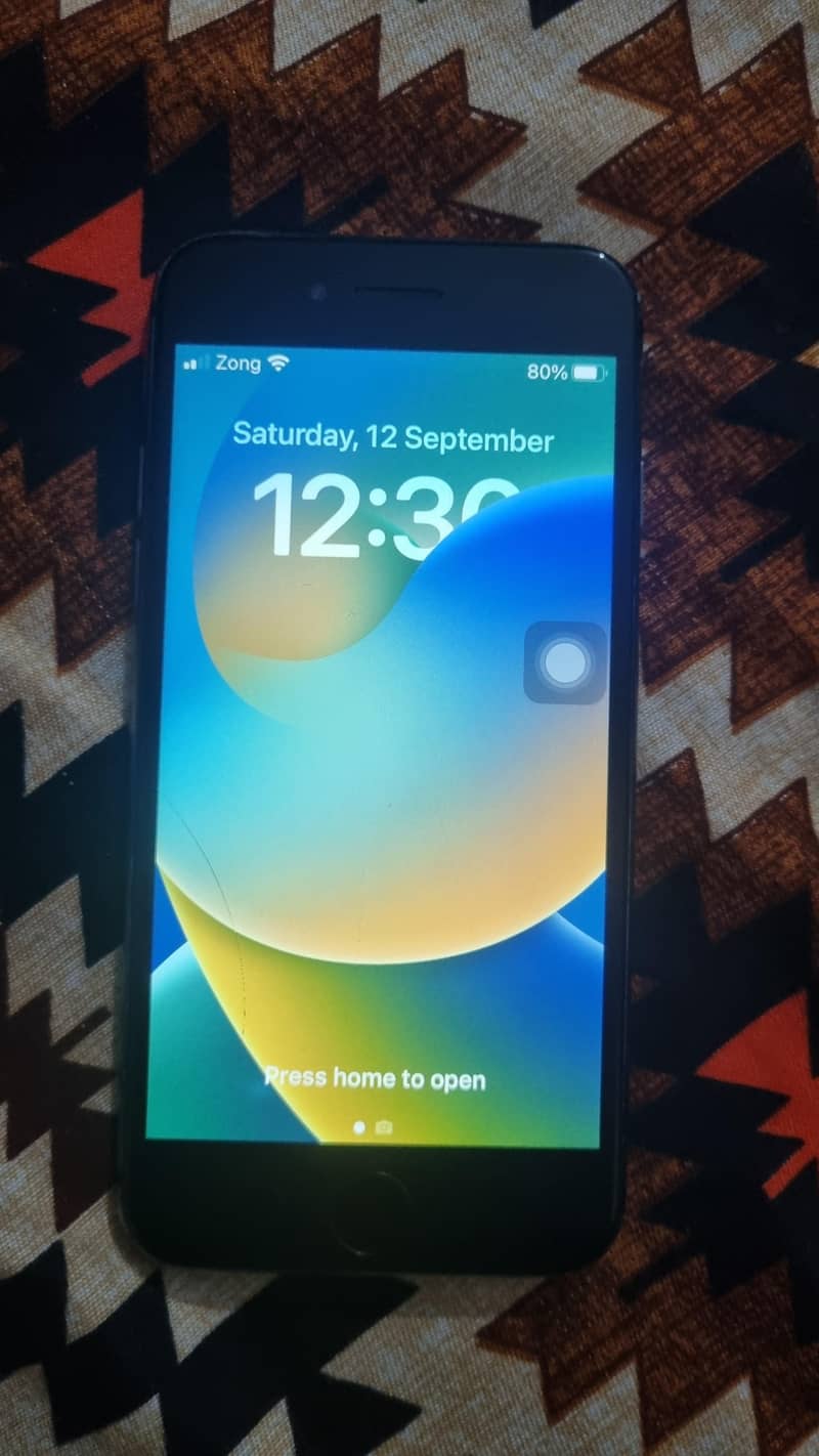 iPhone 8 1