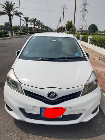 Toyota Vitz 2011 genuine