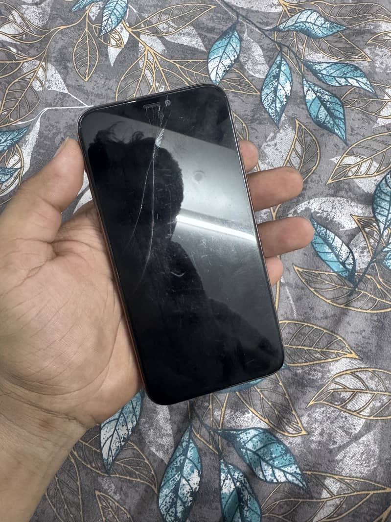 Apple iPhone 11 Pro 2