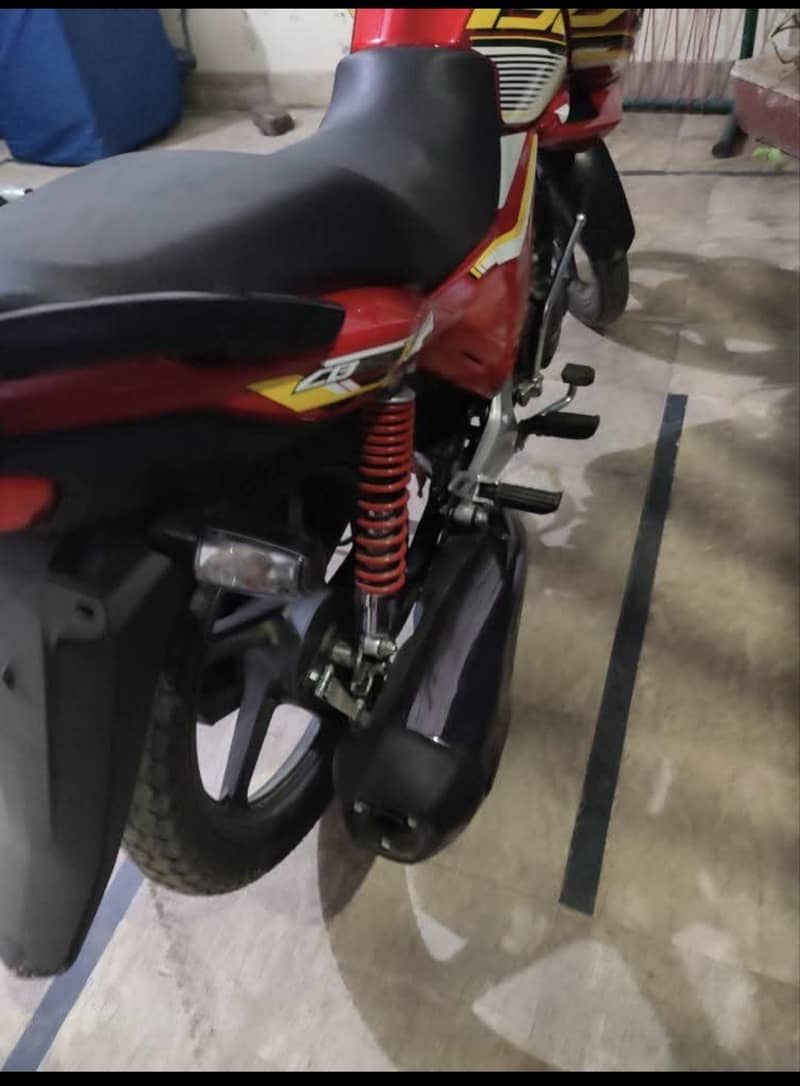 Honda cb150f 1