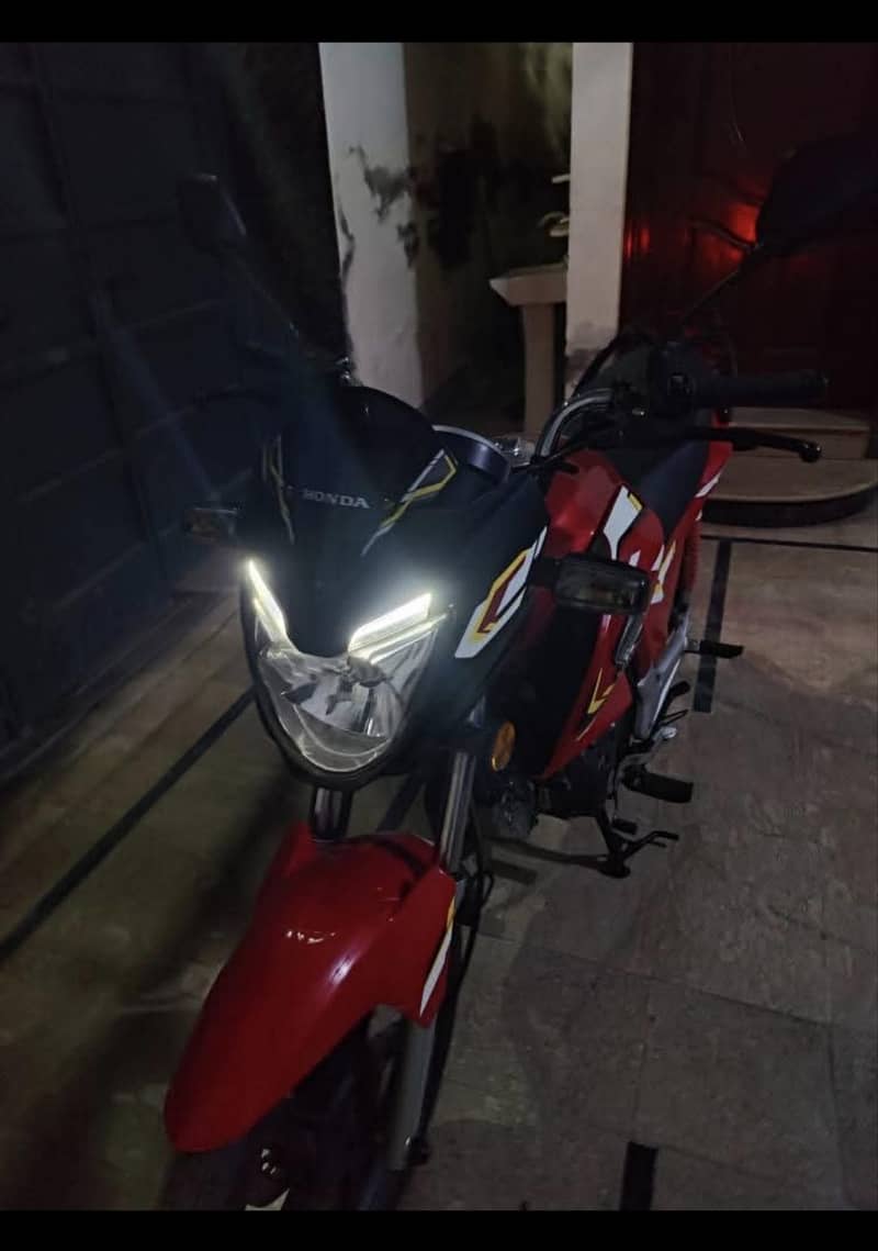 Honda cb150f 6