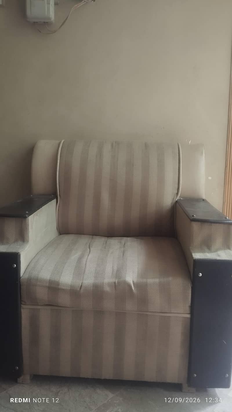 Used sofa 2