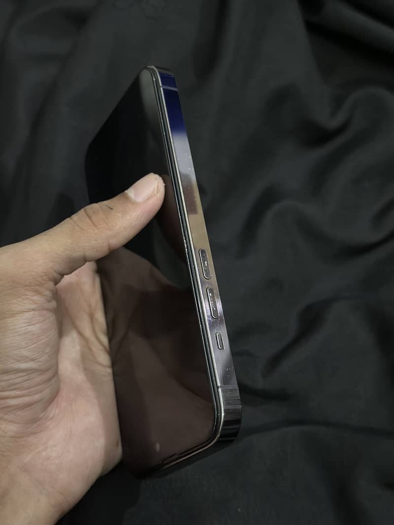 Apple iPhone 14 Pro Max 5