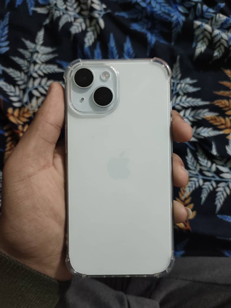 Apple iPhone 15 2