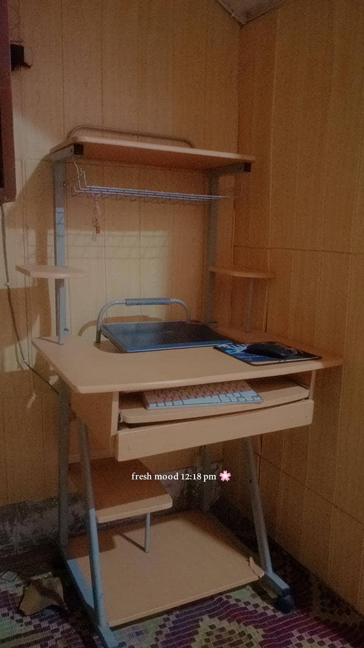 study computer table 0