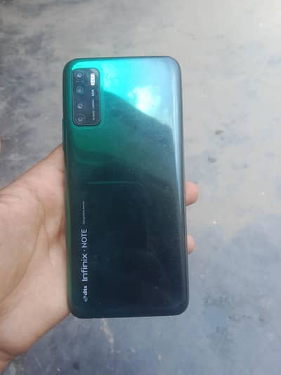 Infinix Hot 8