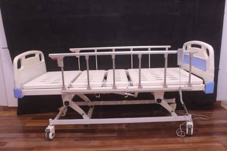 Hospital Bed | Patient Bed | Manual Hospital Bed | ICU Bed Karachi