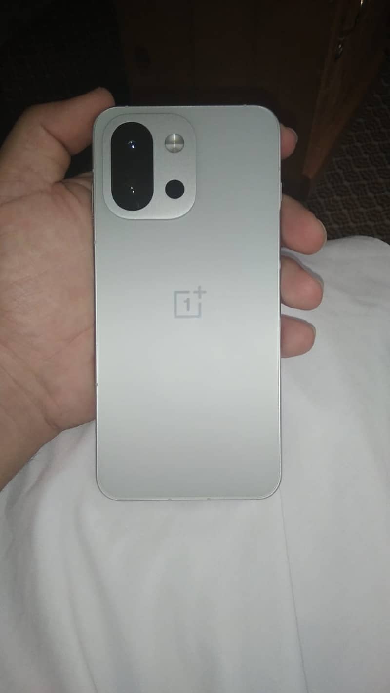 One Plus 13T 1