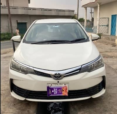 Toyota Corolla xli model 2018 normal side touching