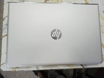 HP Envy 17 | Core i7 8th Gen | MX150 4GB | 8GB RAM | 256GB SSD