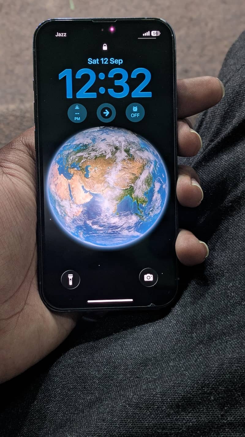 Apple iPhone 13 Pro 2