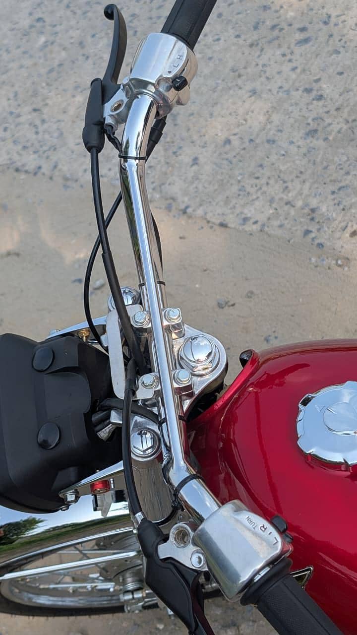 125 2005 model 3