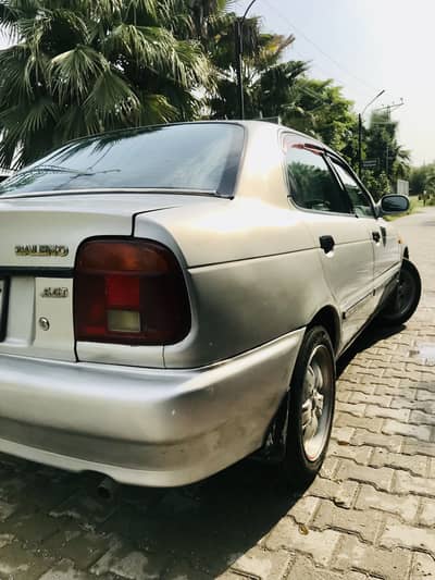 Suzuki Baleno 2001