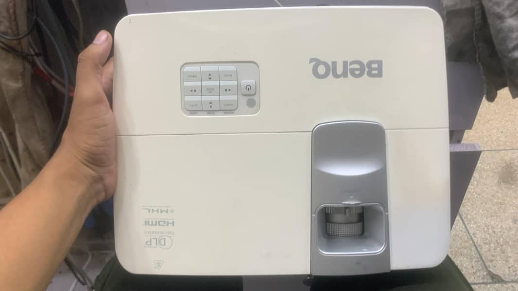 projector BenQ 1