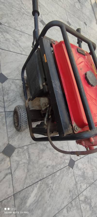 Roze Rise 2.5KW Generator Petrol+Gas -Excellent condition  for sale