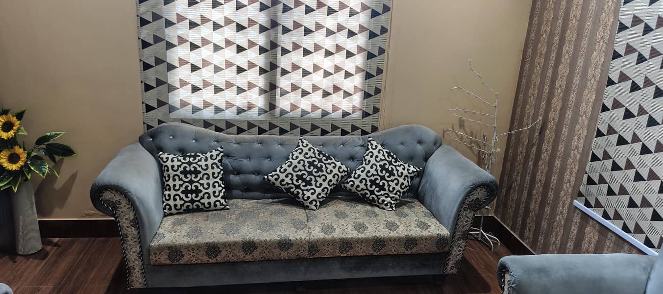 3 SEATER SOFAS 0