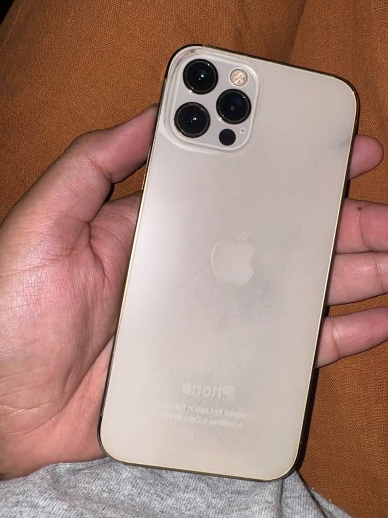 Apple iPhone 12 Pro 3