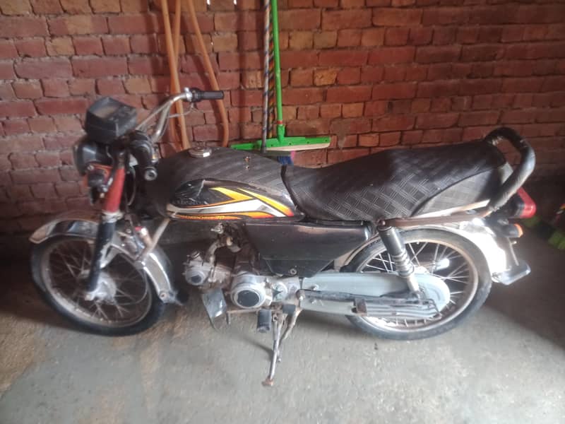 united 70cc 3