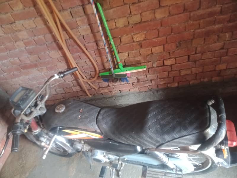 united 70cc 4