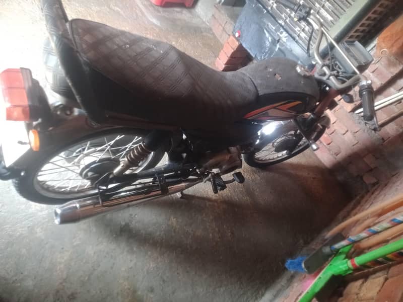 united 70cc 5