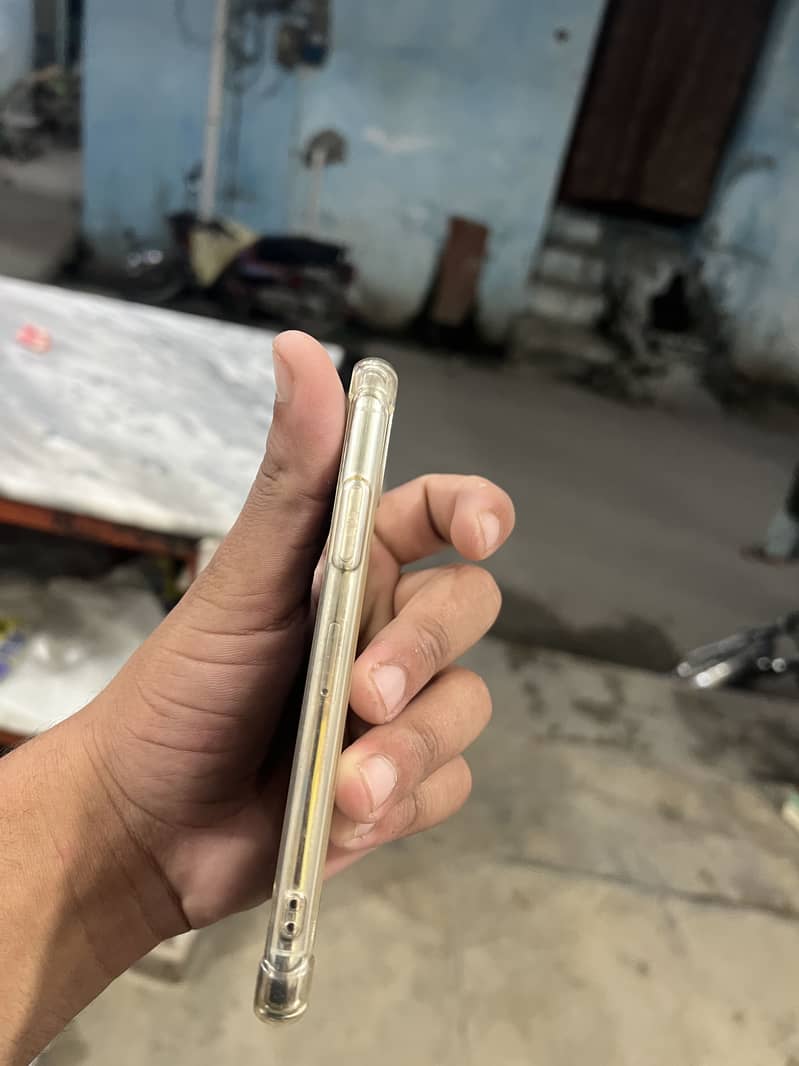 Apple iPhone X 2