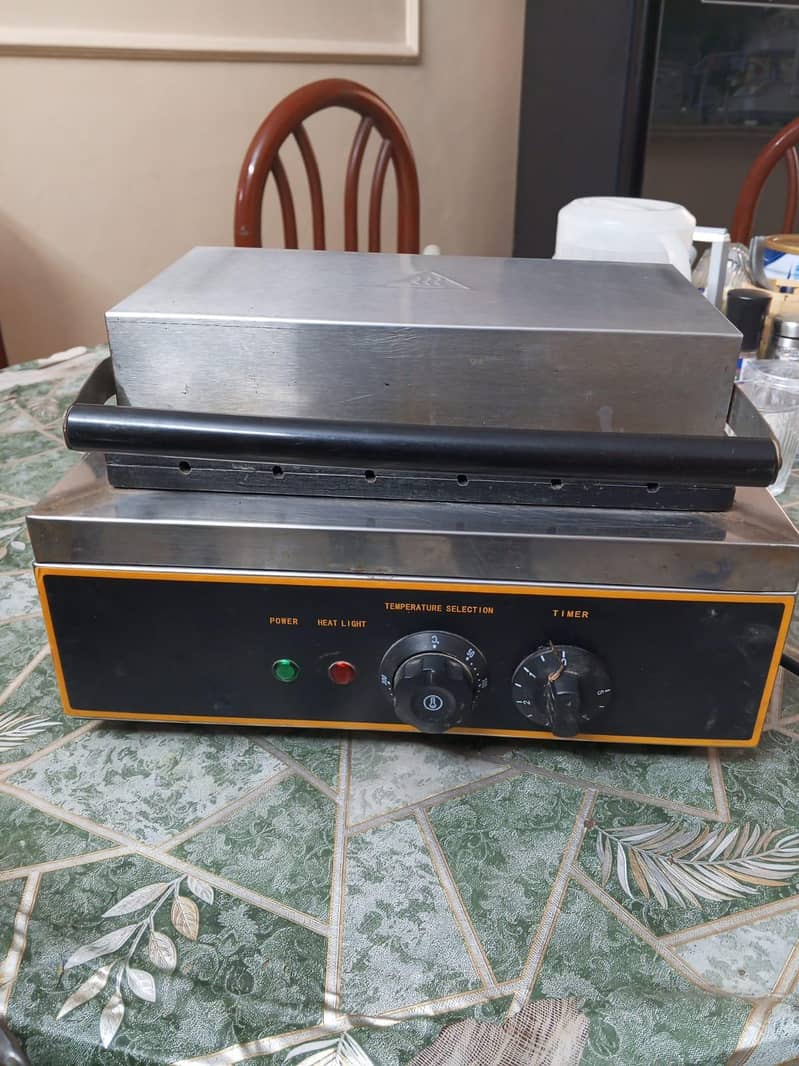 Waffle Maker Machine 3