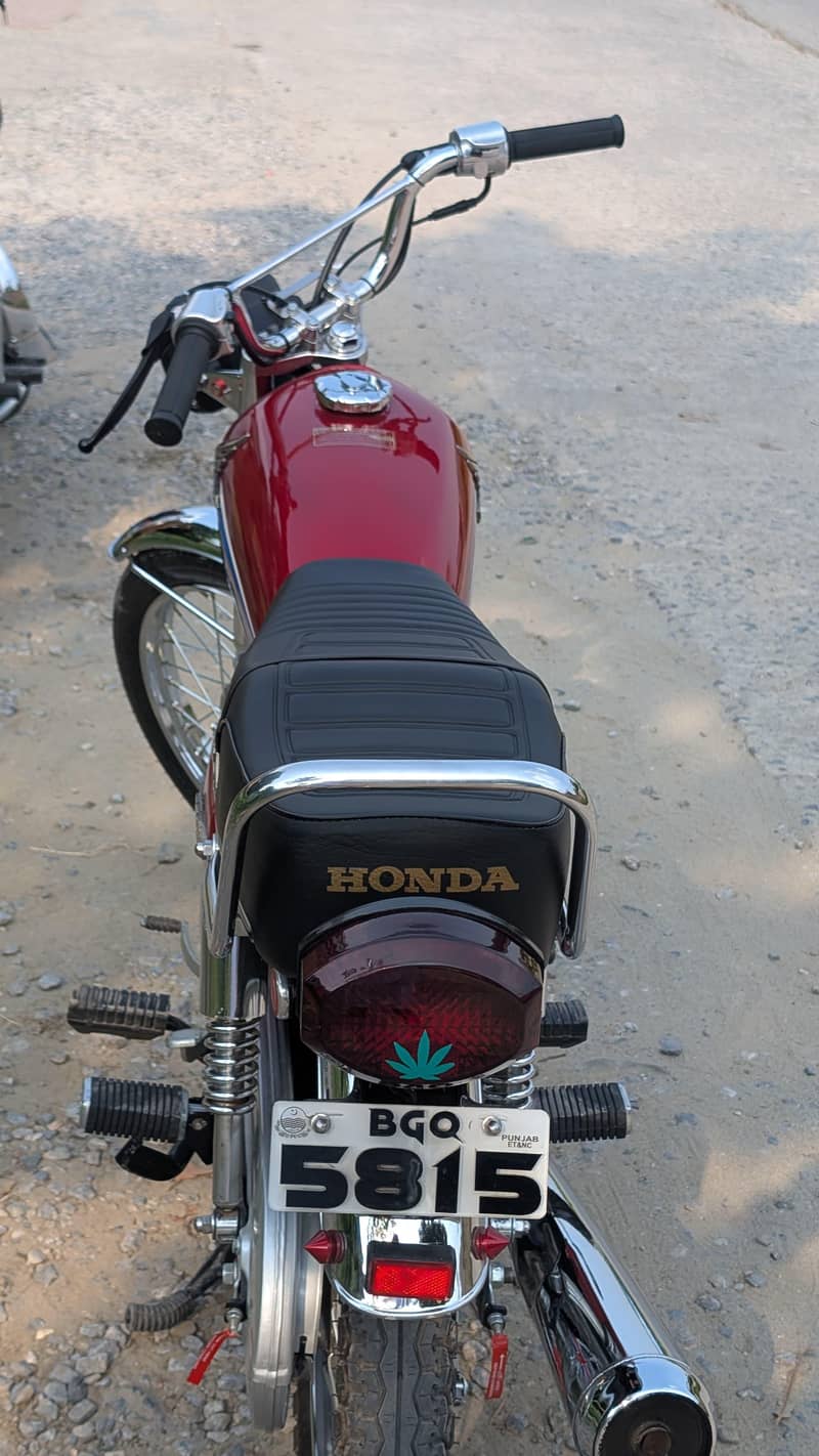 125 2005 model 4