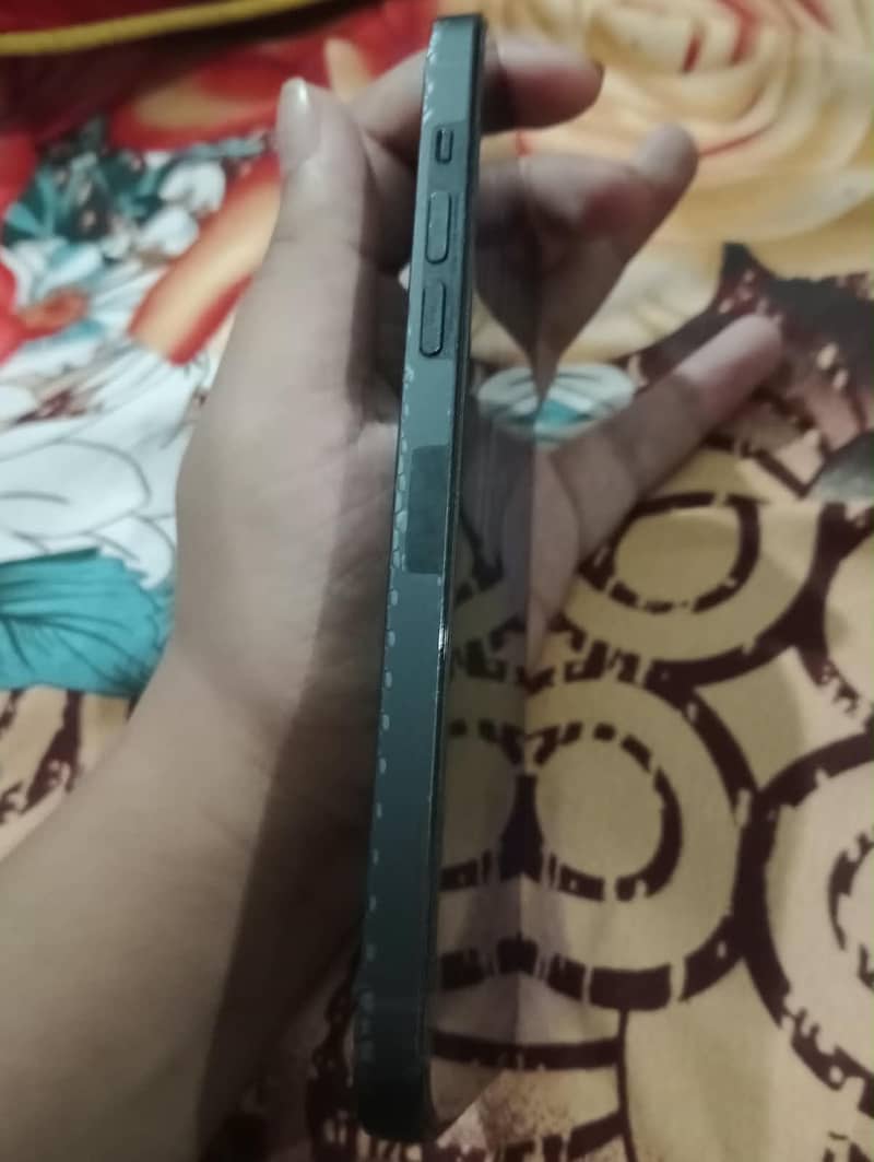 Apple iPhone 14 Pro Max 3