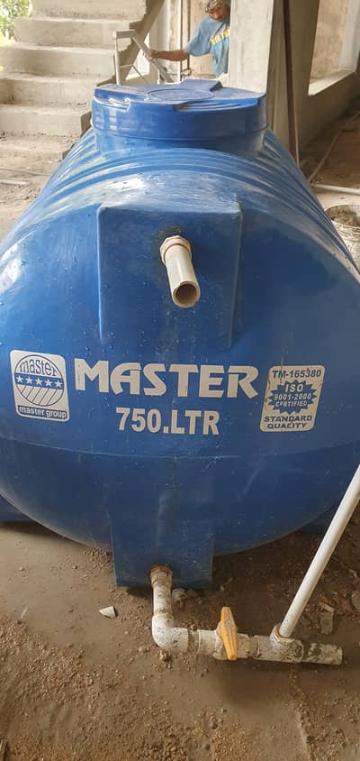 Master Water Tank 750 Ltr