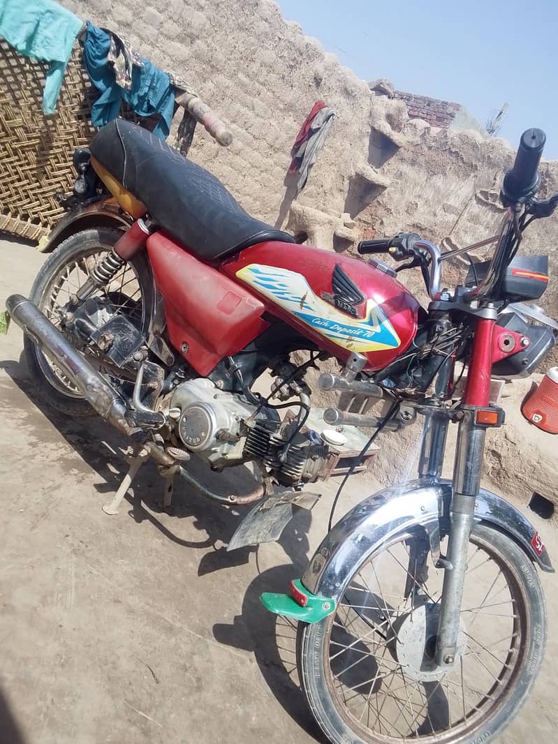 United 70cc 4