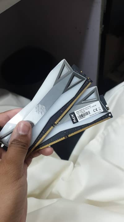 32gb ddr4 XPG SPECTRIX D60G RGB