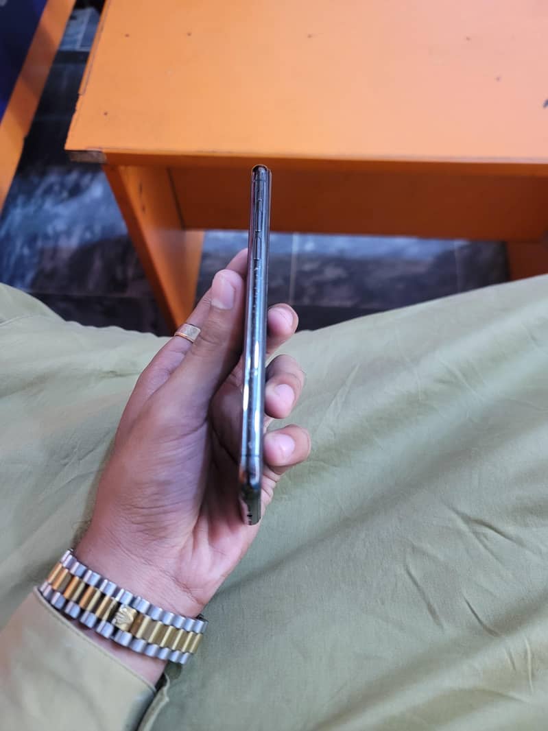 Apple iPhone X 2