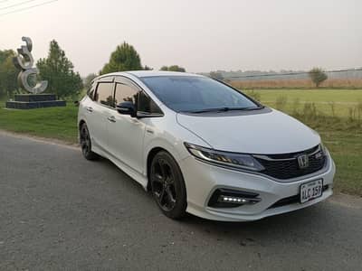 Honda Jade RS Hybrid 2018