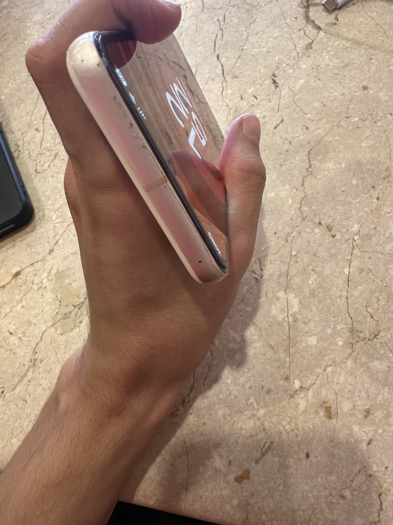 Google Pixel 8 2