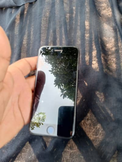 Apple iPhone 7