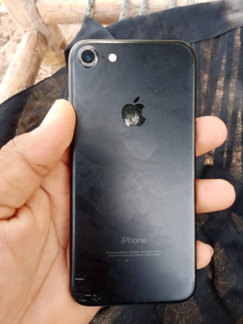 Apple iPhone 7 4