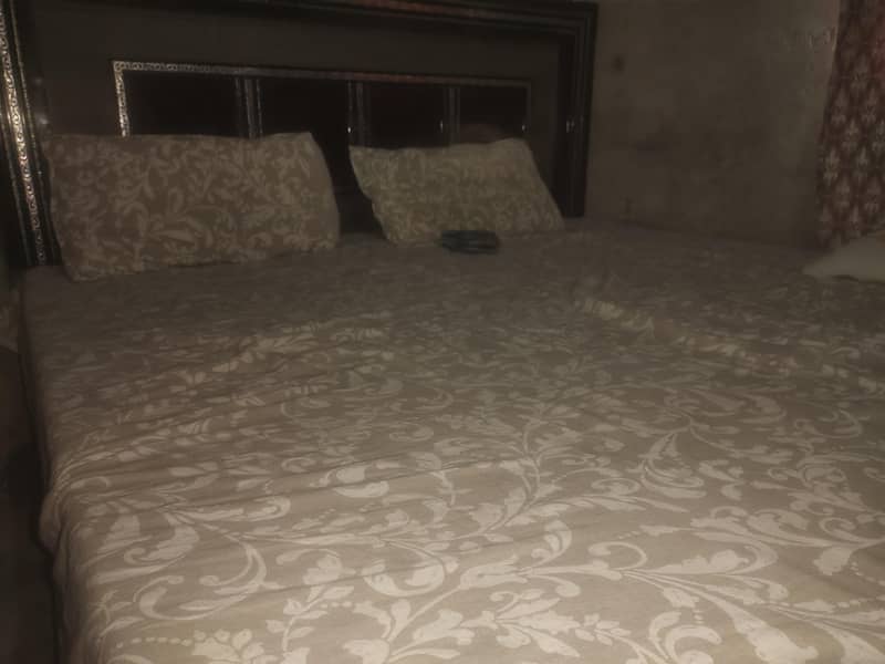 ek bed 0