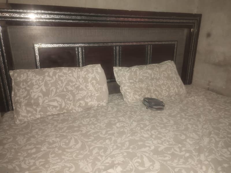 ek bed 1