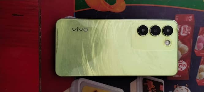 Vivo Y100