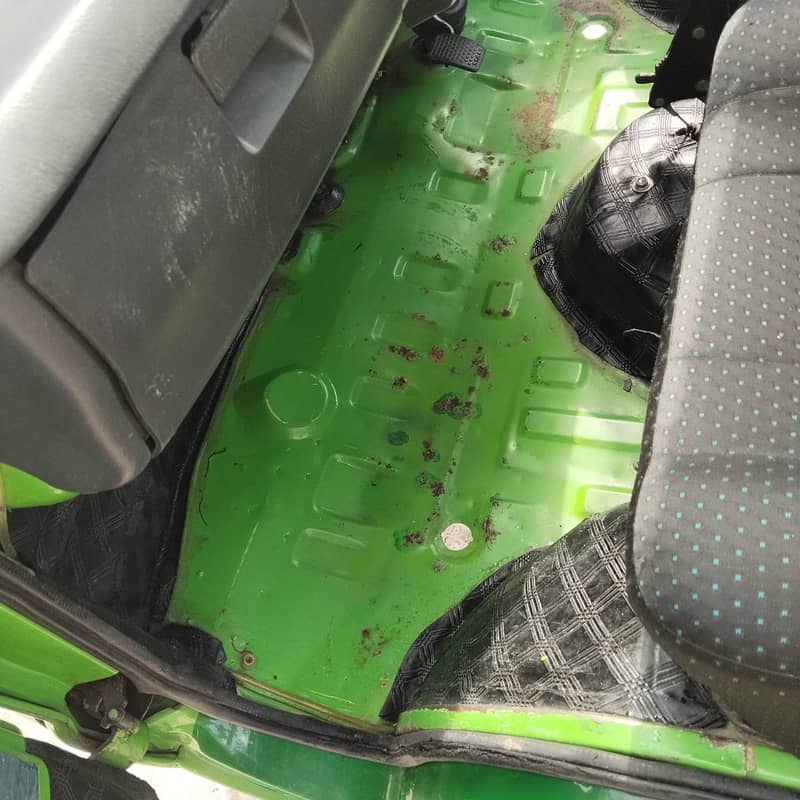 Suzuki Bolan 2015 3