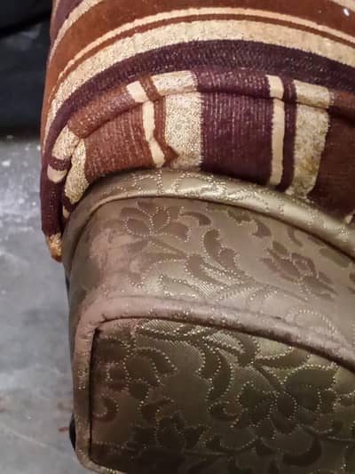 5 seater sofa 1  3 seater & 2 single