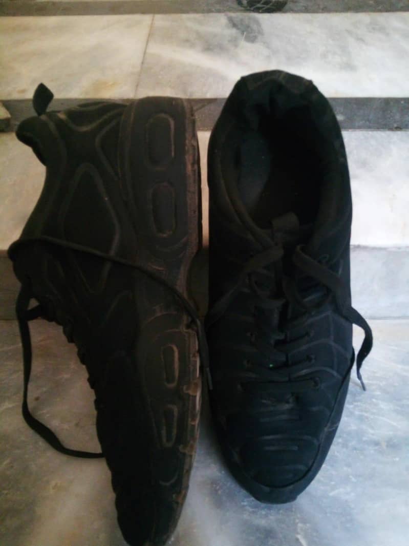 Black Shoes 1