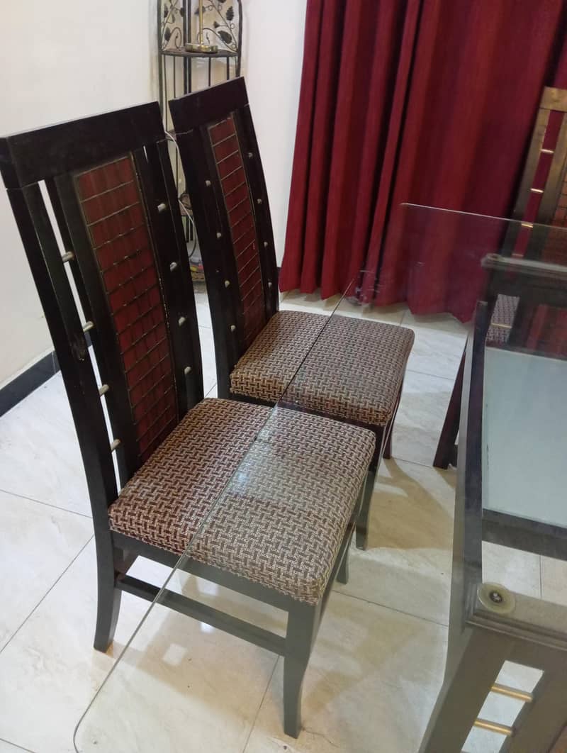 6 seater Dining Table 1