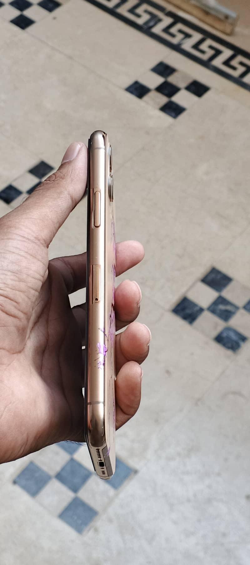 Apple iPhone 11 Pro 1