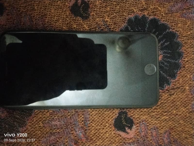 Apple iPhone 7 1
