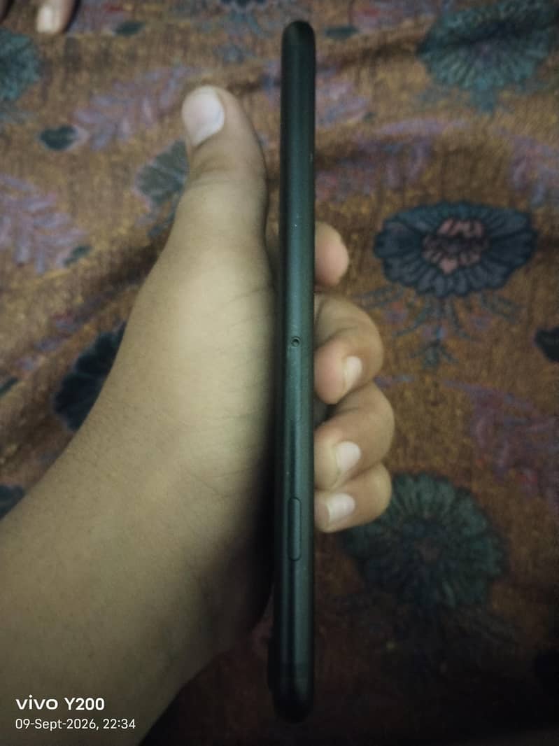 Apple iPhone 7 4