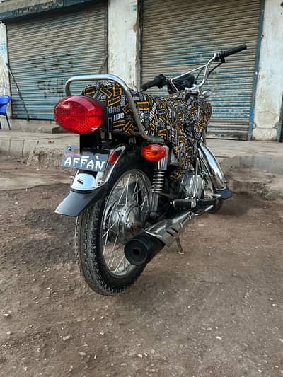 Specially edition 125 10/10 condition self start 2022 model