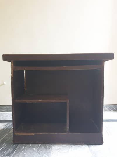 COMPUTER TABLE FOR SALE